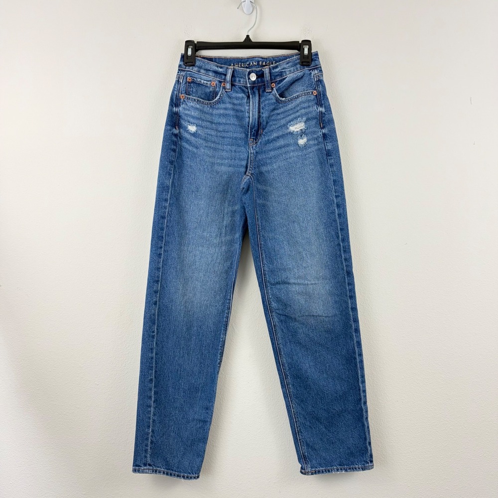 American Eagle size 00 Super High-Rise Baggy Medium Straight‎ Strigid Jeans Wash
